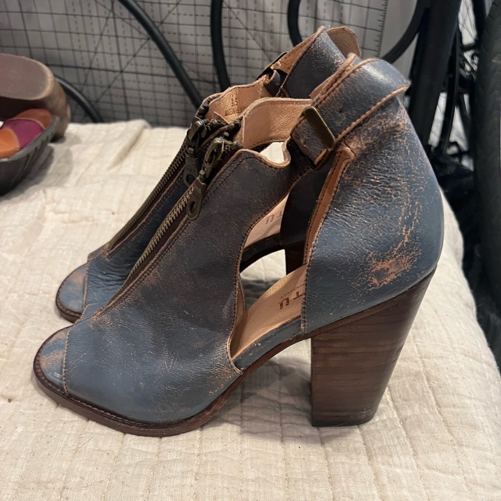Blue steel BedStu leather heels